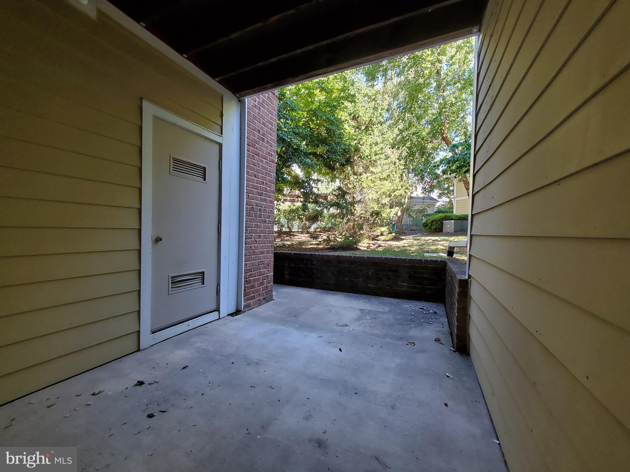 WORLDGATE CONDO - Residential Lease