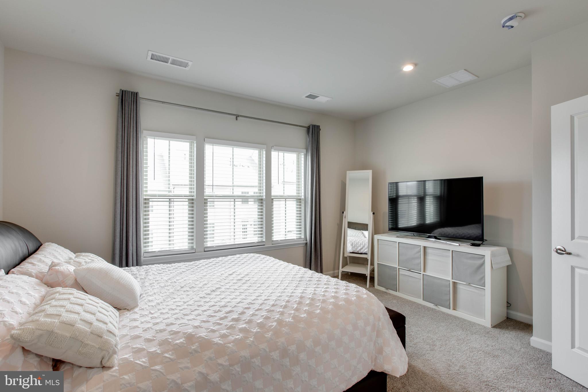 PARKSIDE - Residential