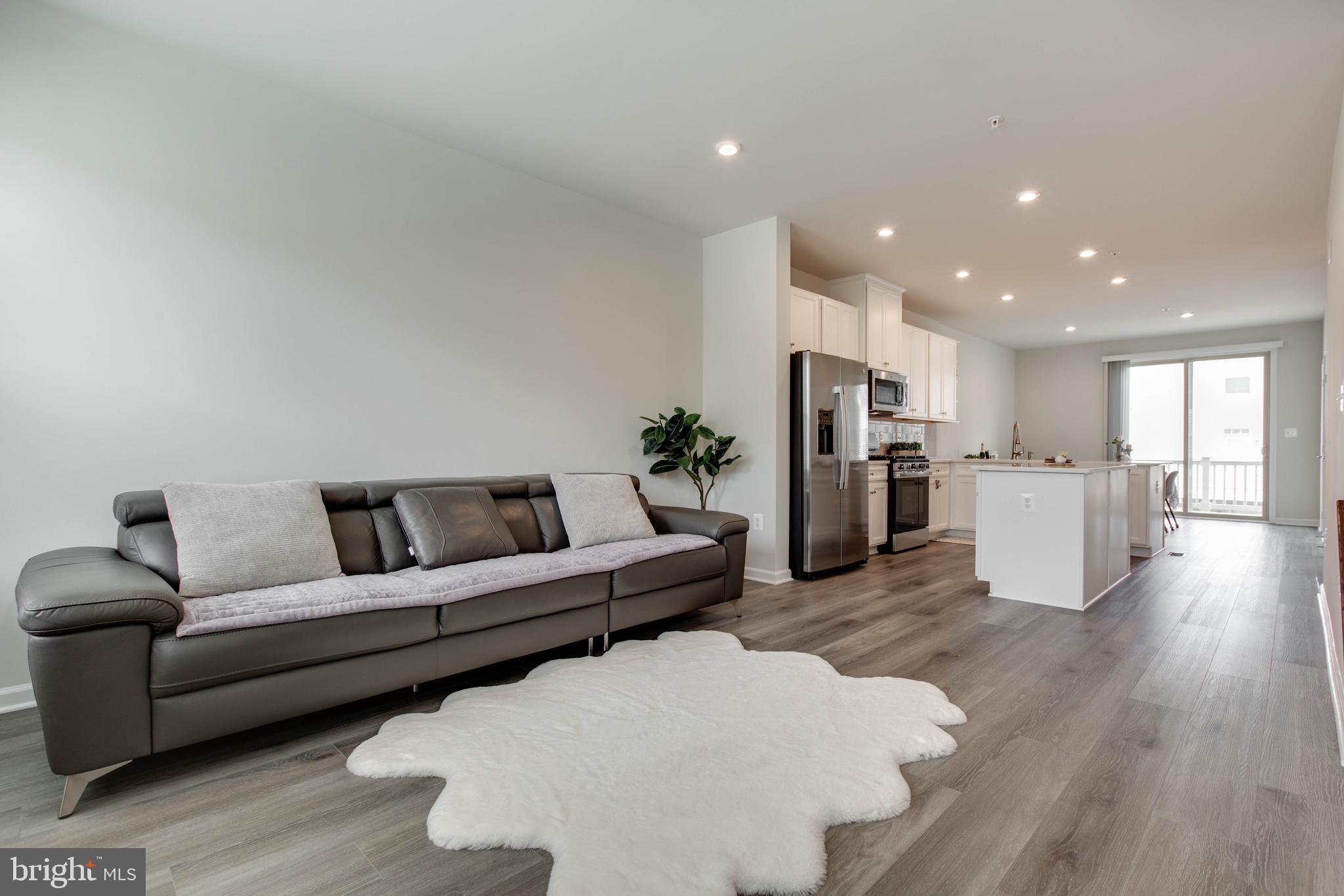 PARKSIDE - Residential