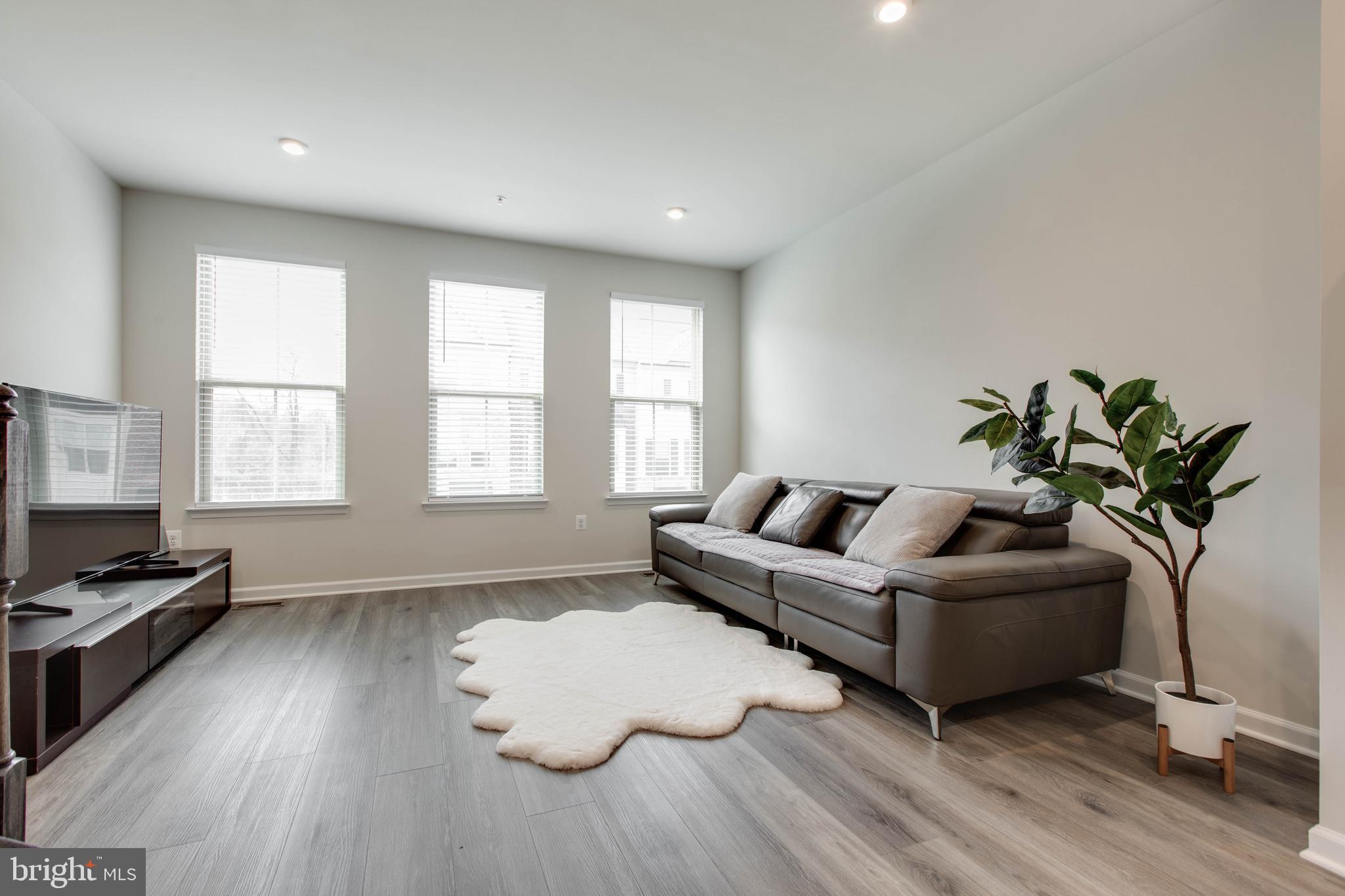 PARKSIDE - Residential