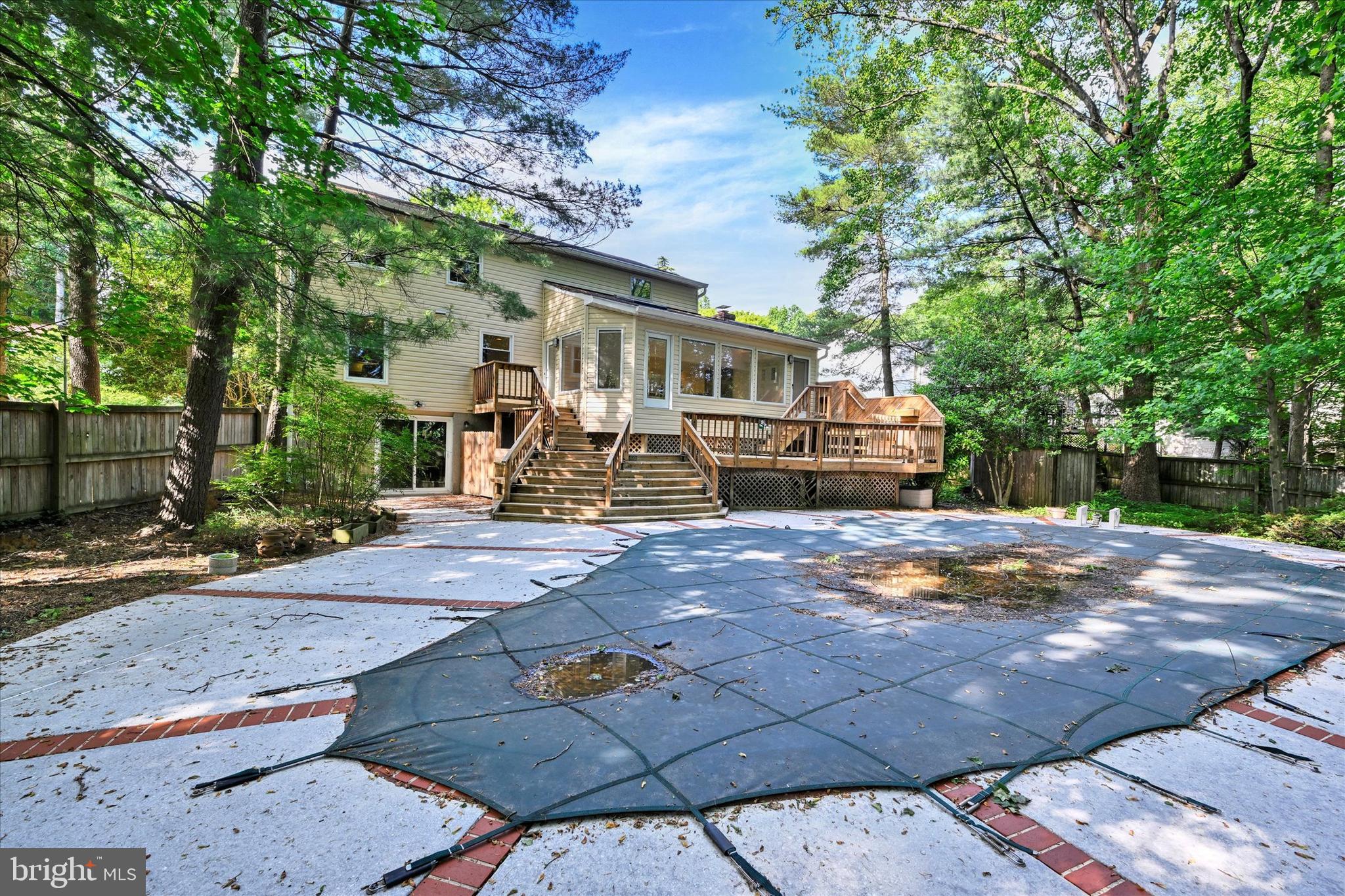 WOODHOLME VILLAGE - Residential