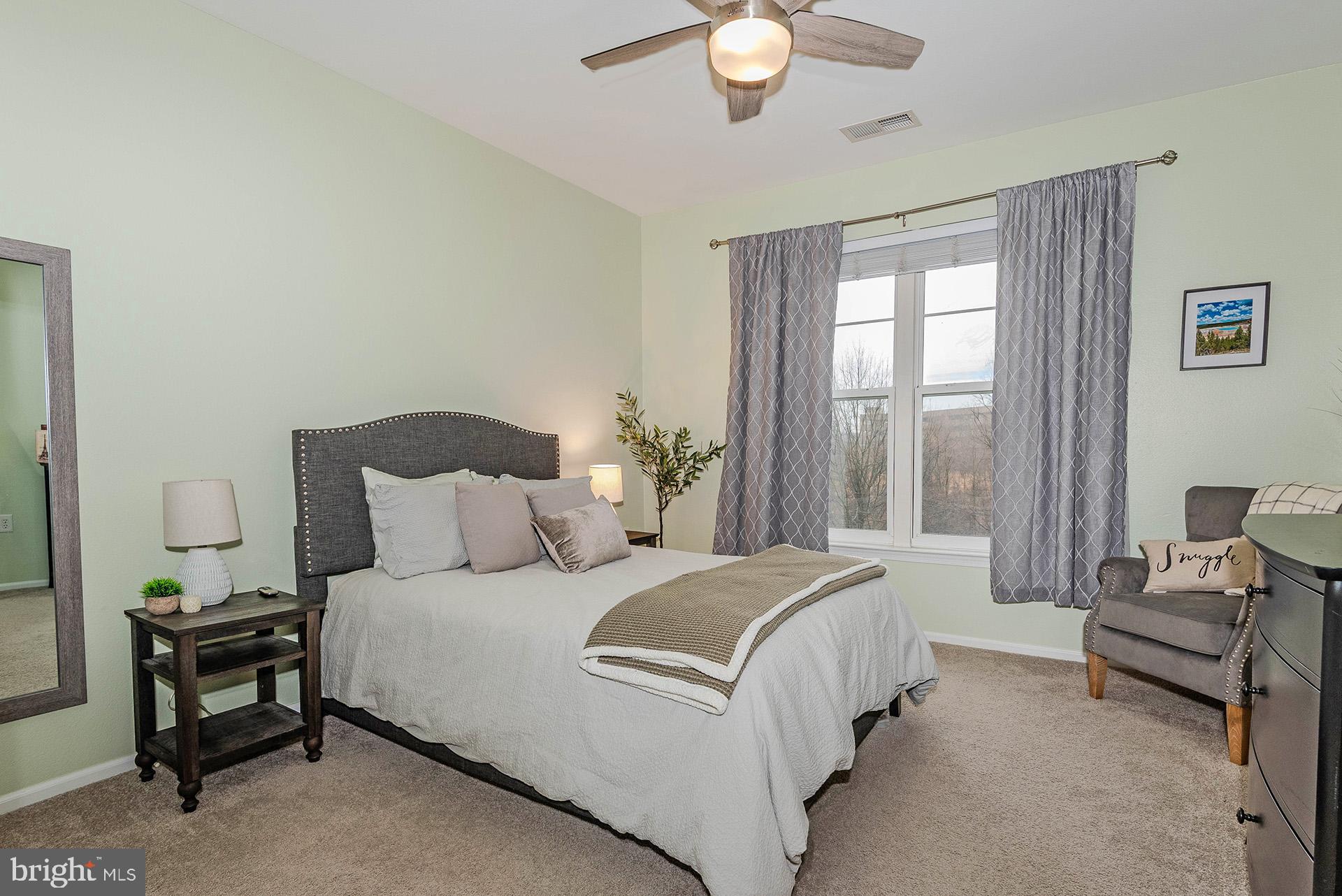 WHITE FLINT STATION - Residential