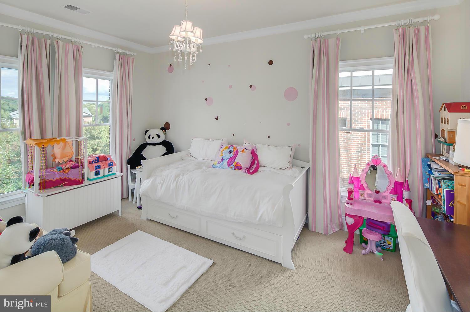 STOCKWELL MANOR - Residential