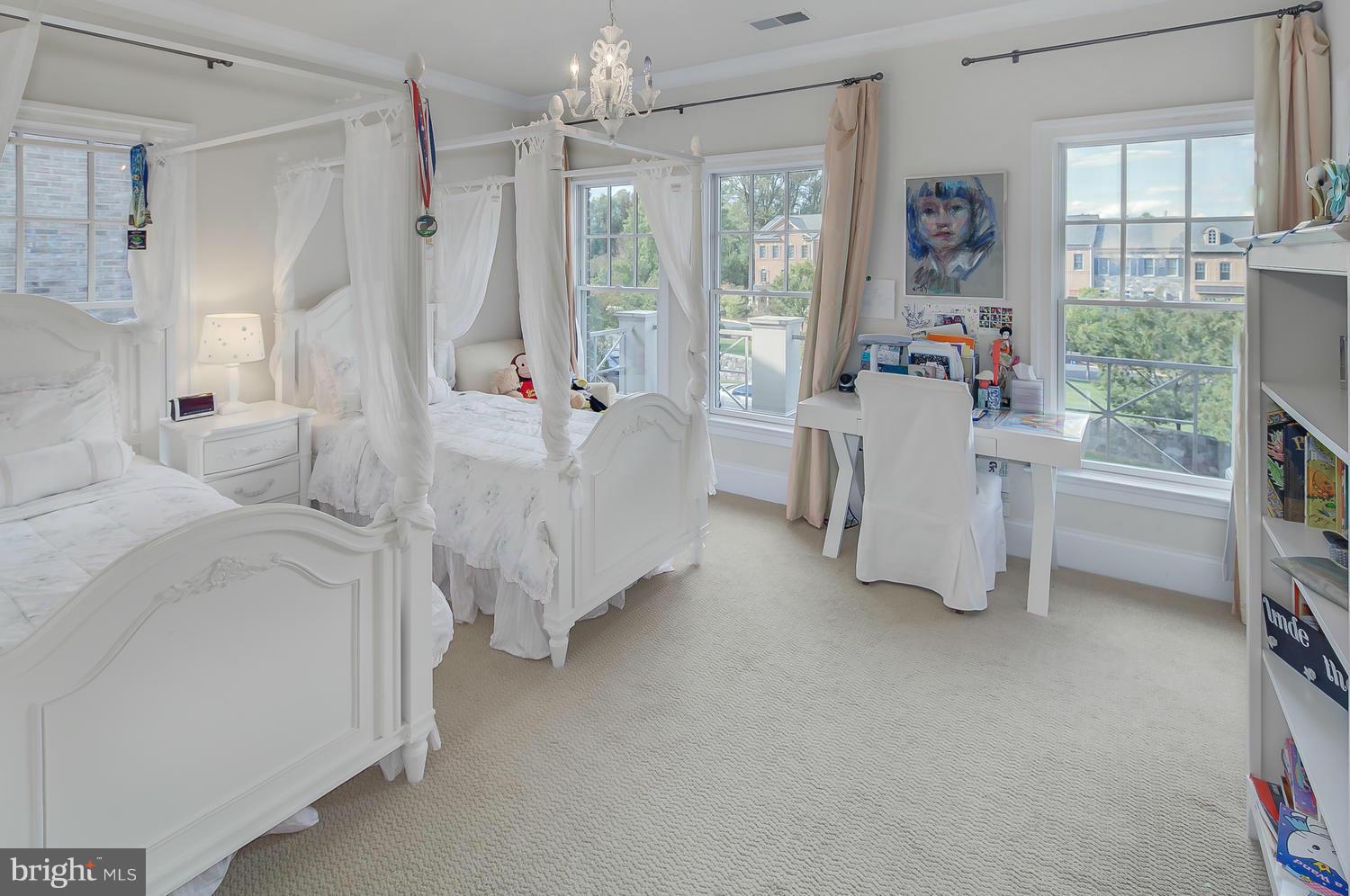 STOCKWELL MANOR - Residential