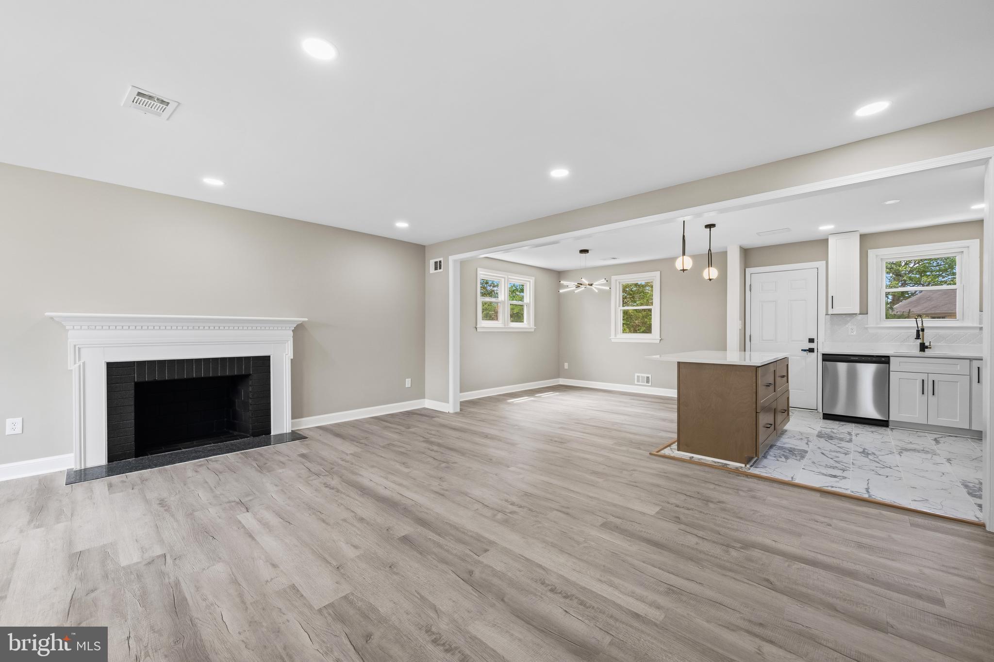 HILLCREST HEIGHTS - Residential
