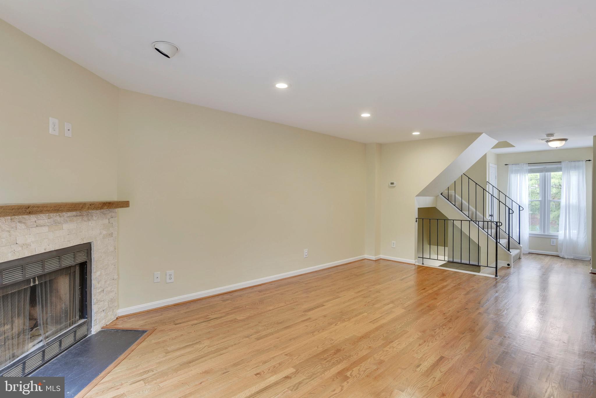 DUNDREE HILL - Residential Lease