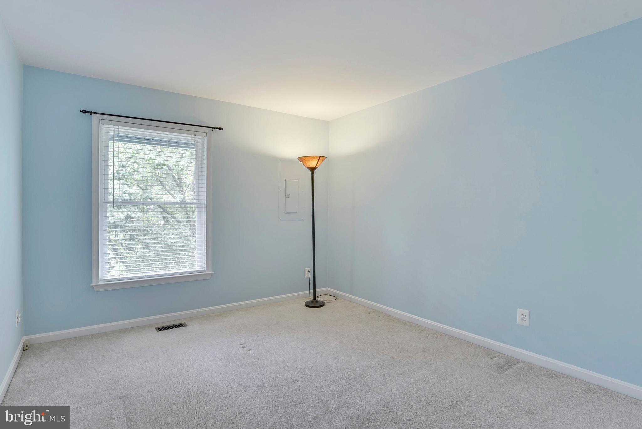 DUNDREE HILL - Residential Lease