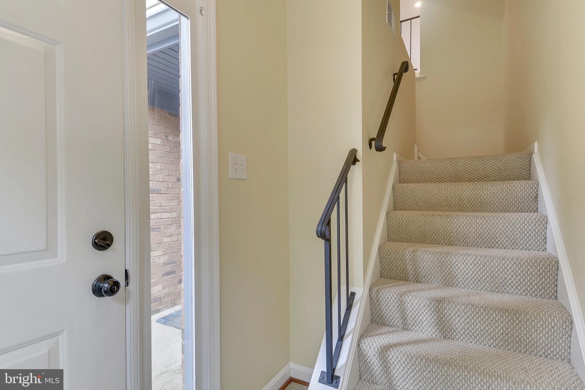 DUNDREE HILL - Residential Lease