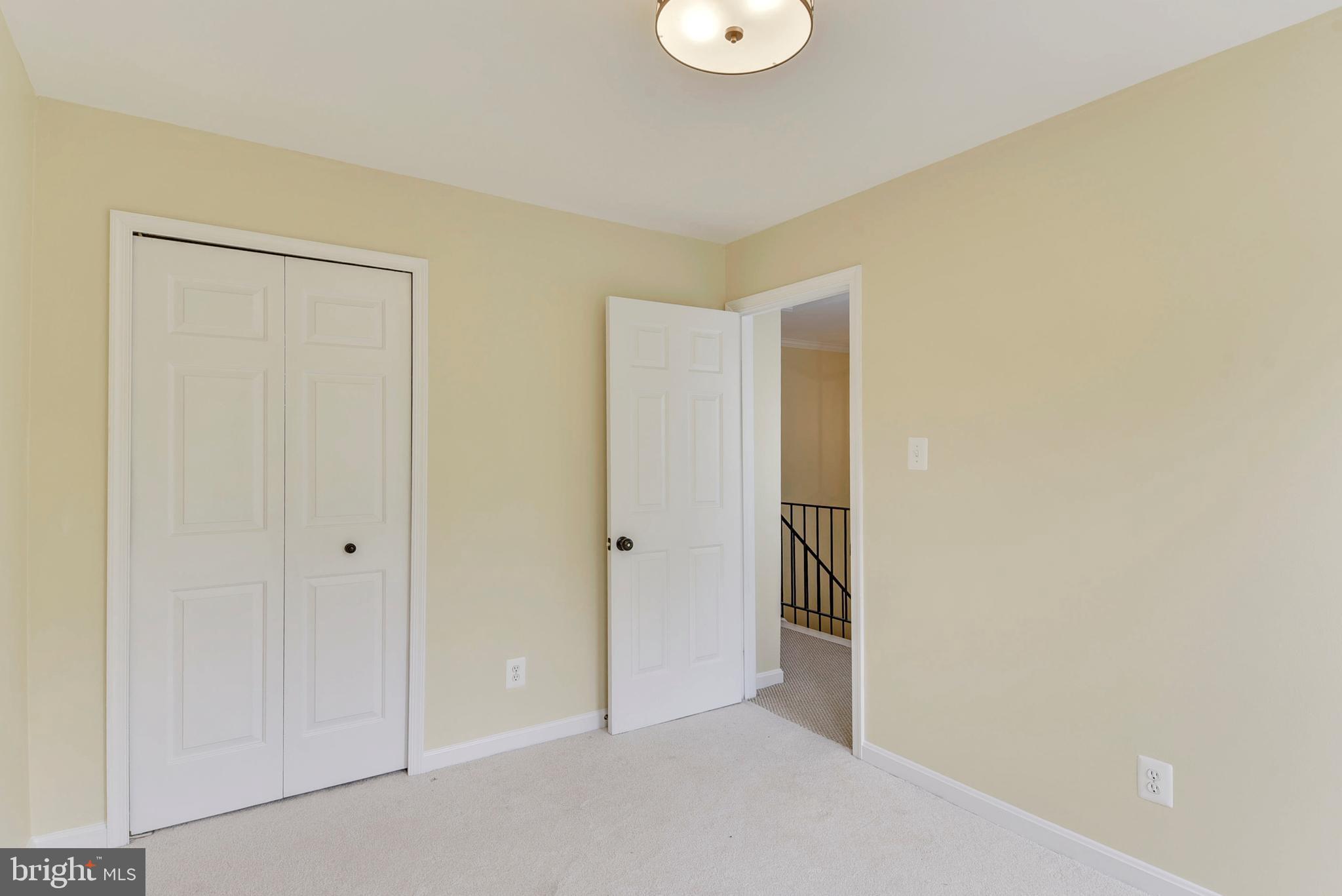 DUNDREE HILL - Residential Lease