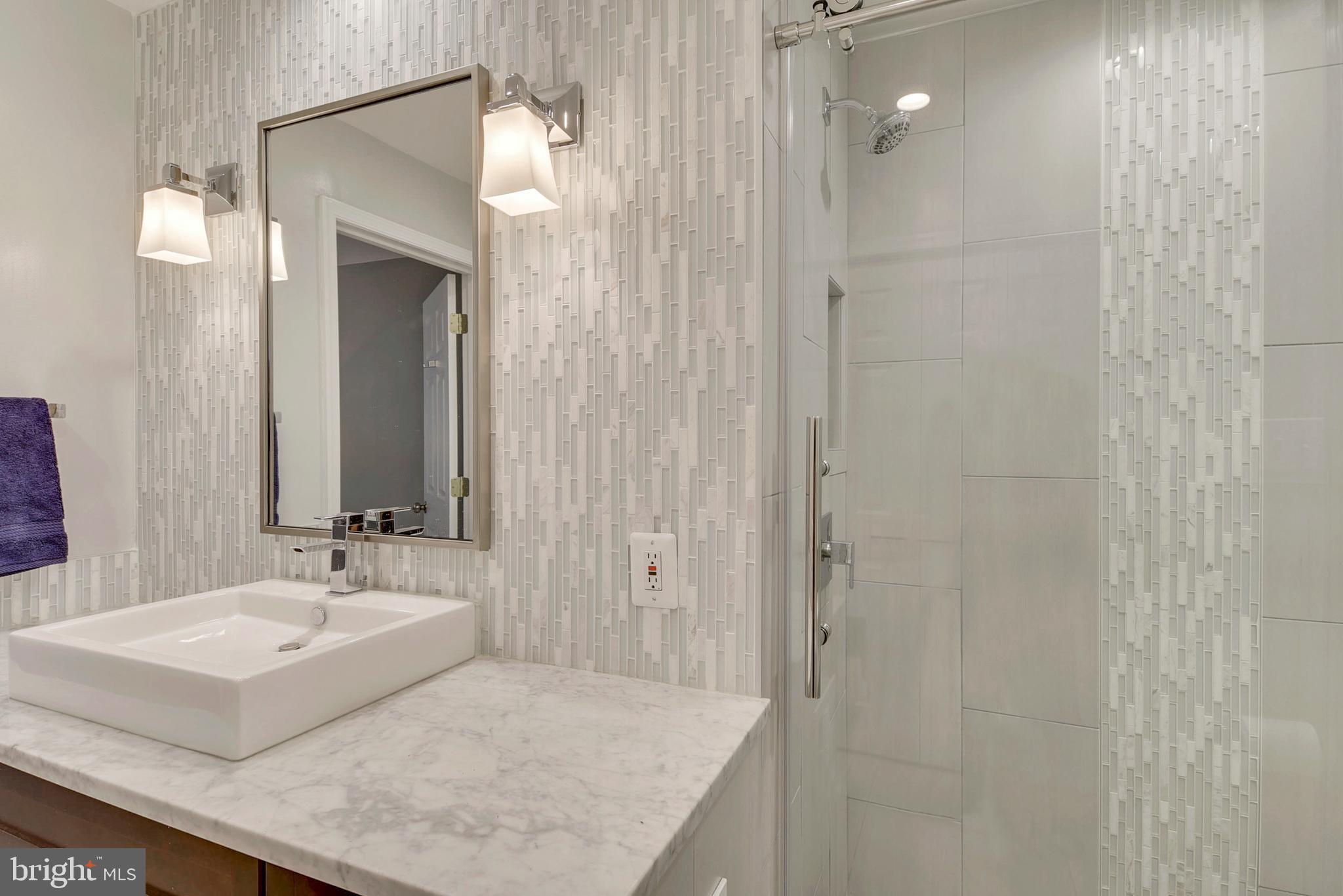 DUNDREE HILL - Residential Lease