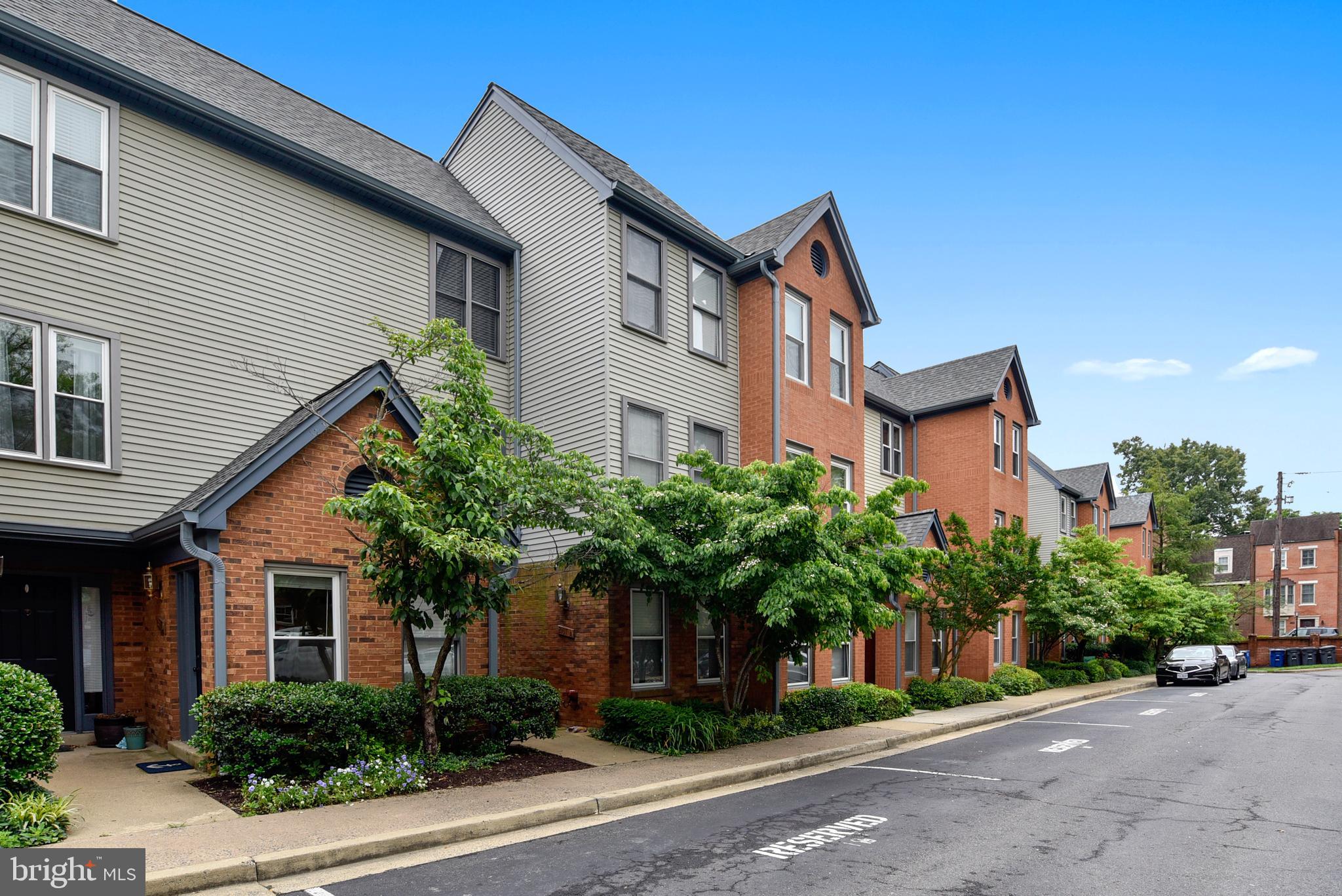 DUNDREE HILL - Residential Lease