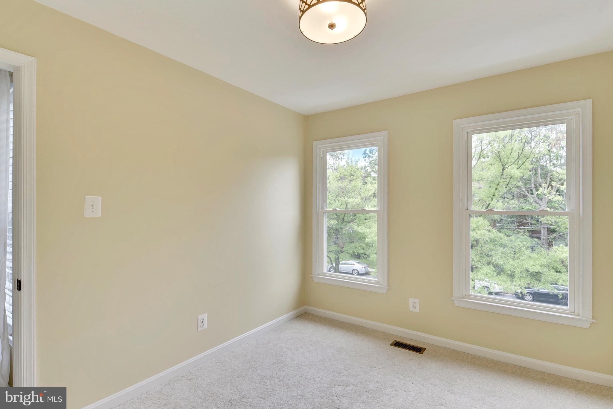 DUNDREE HILL - Residential Lease