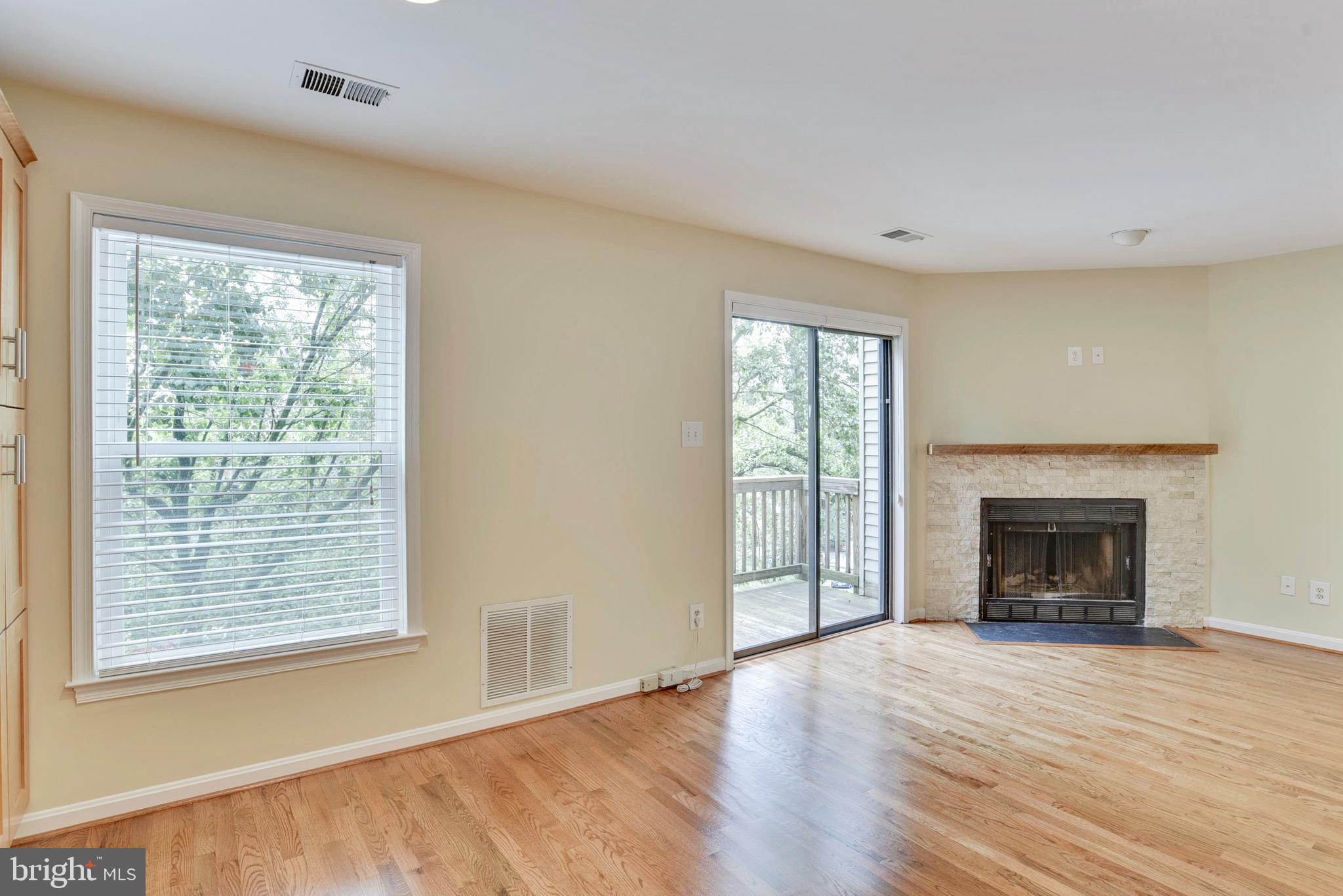 DUNDREE HILL - Residential Lease