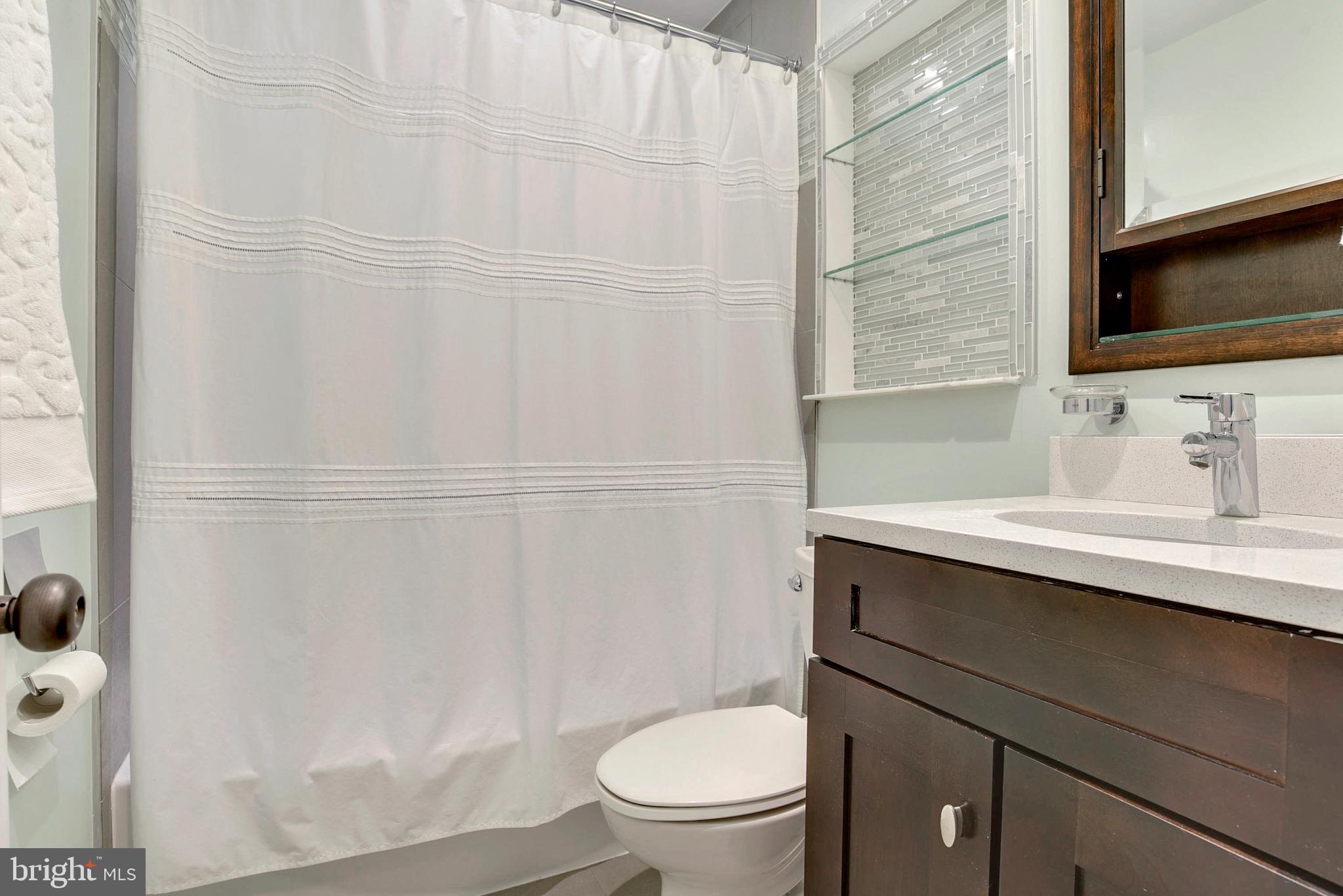 DUNDREE HILL - Residential Lease