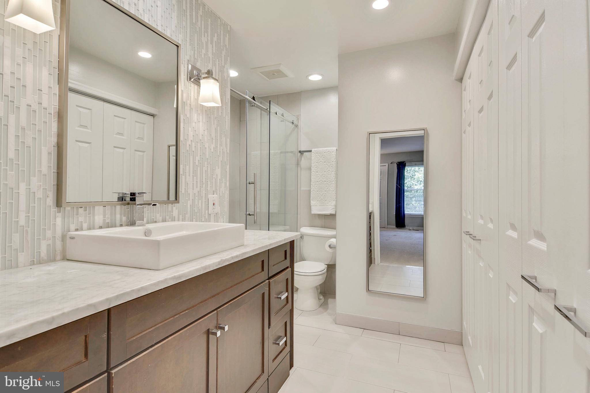 DUNDREE HILL - Residential Lease