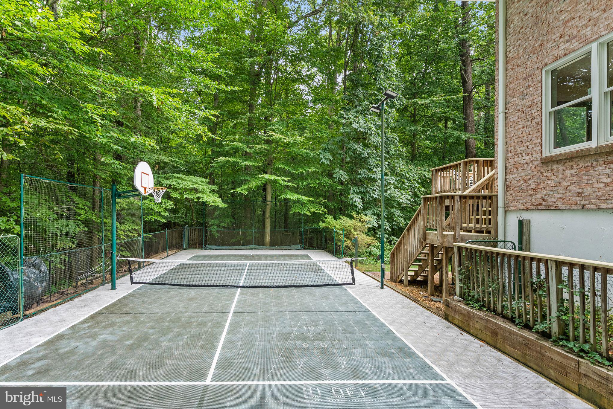 LANGLEY OAKS - Residential