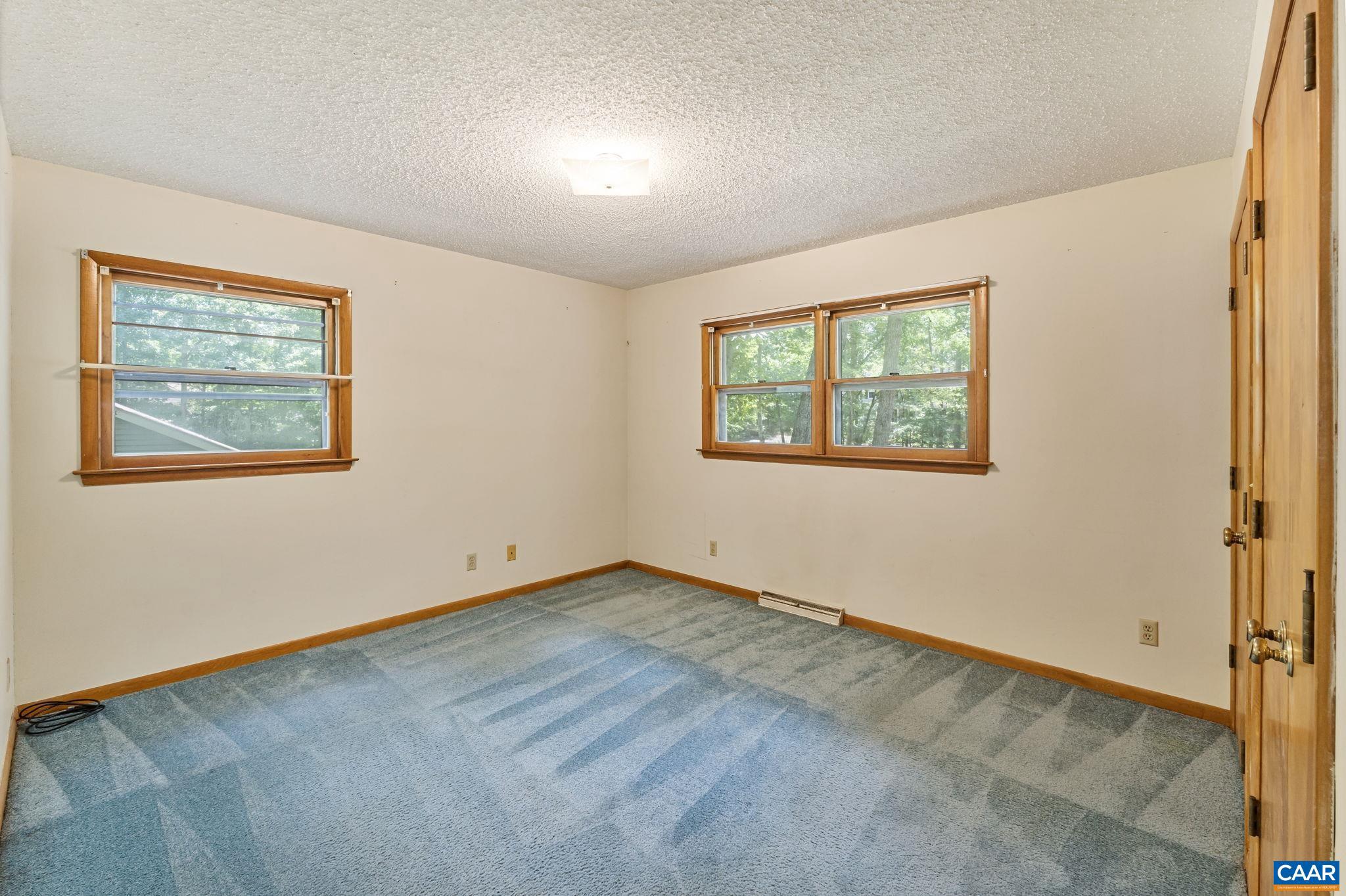 LAKE MONTICELLO - Residential