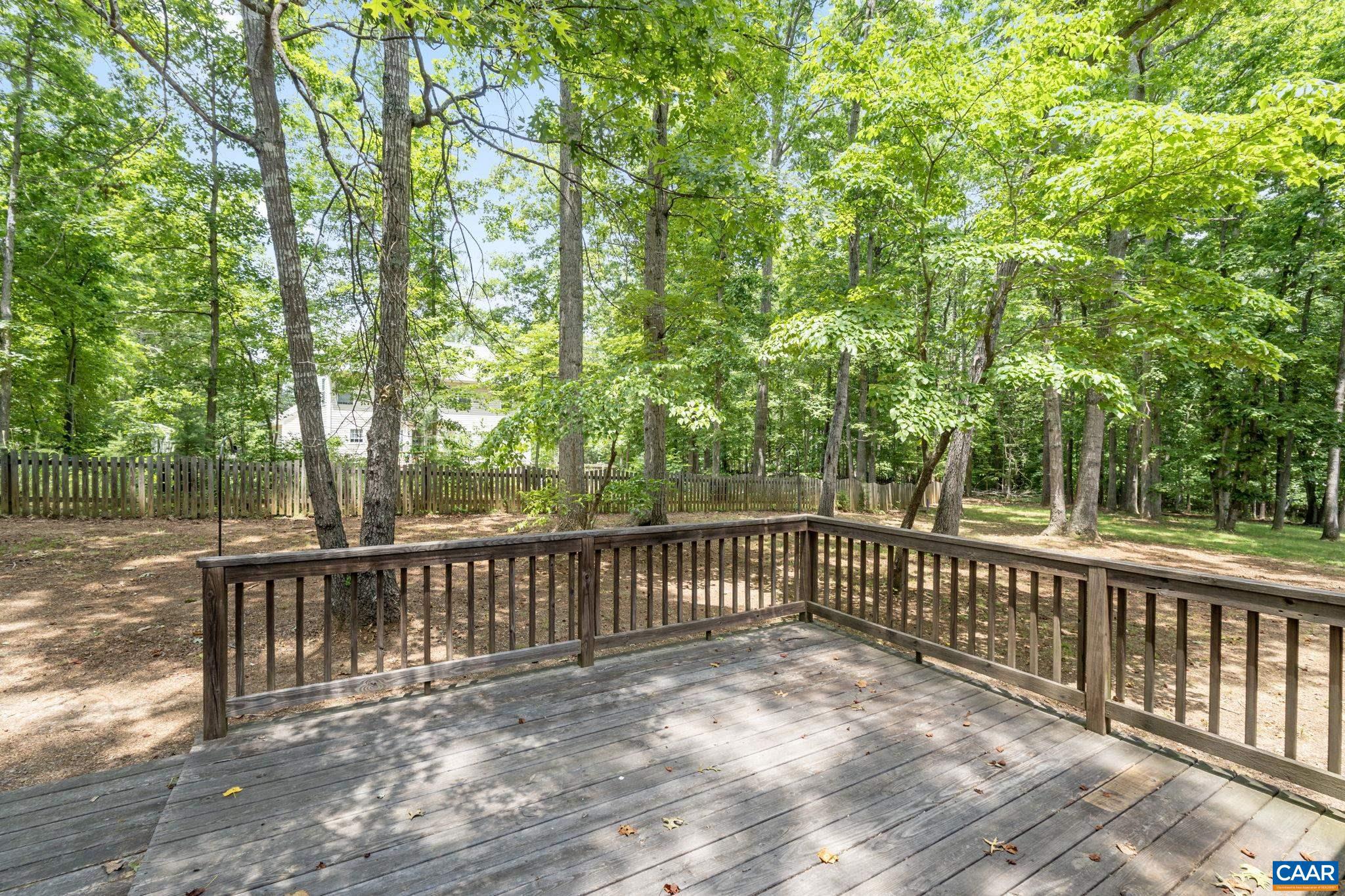 LAKE MONTICELLO - Residential