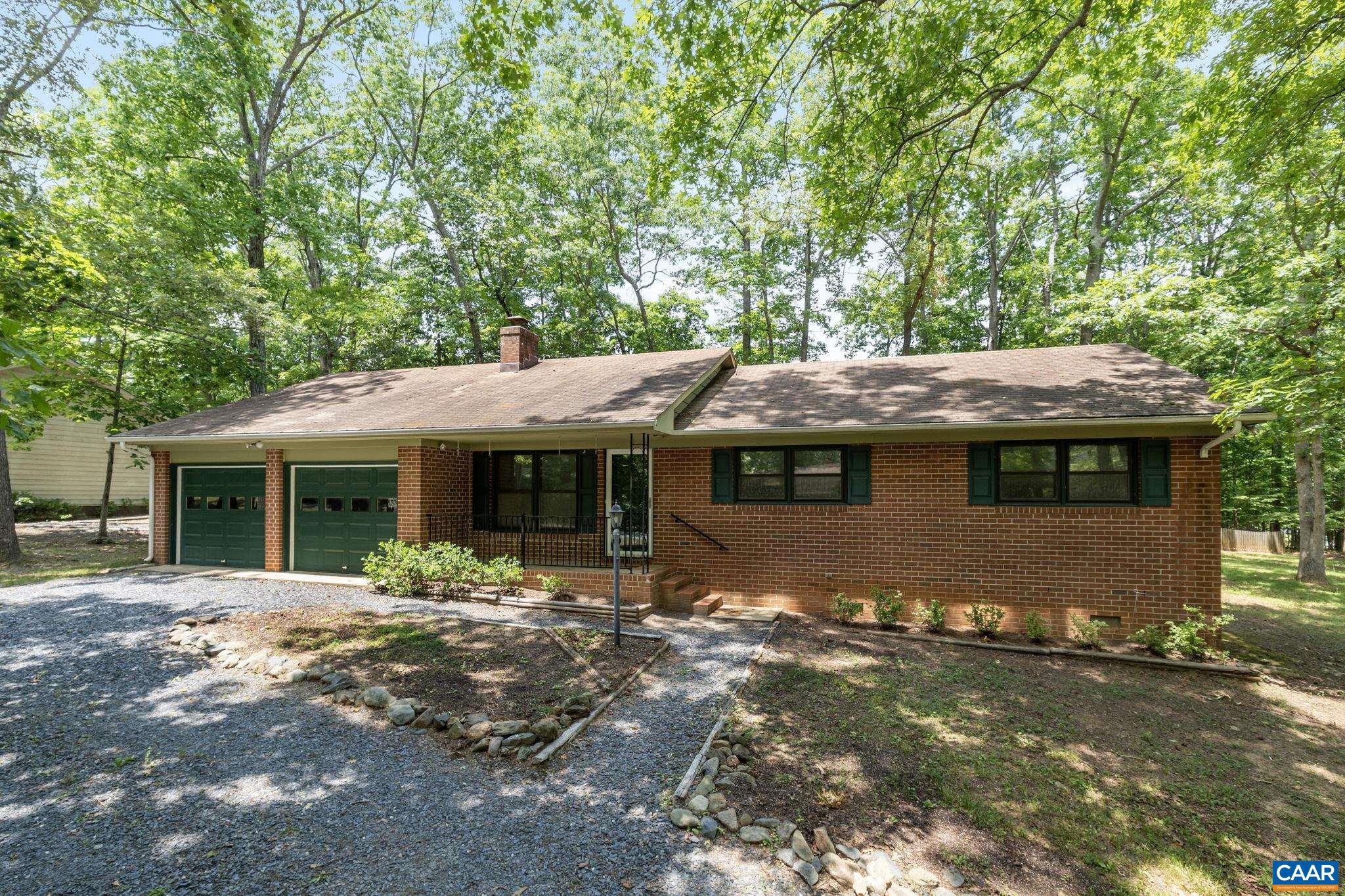 LAKE MONTICELLO - Residential