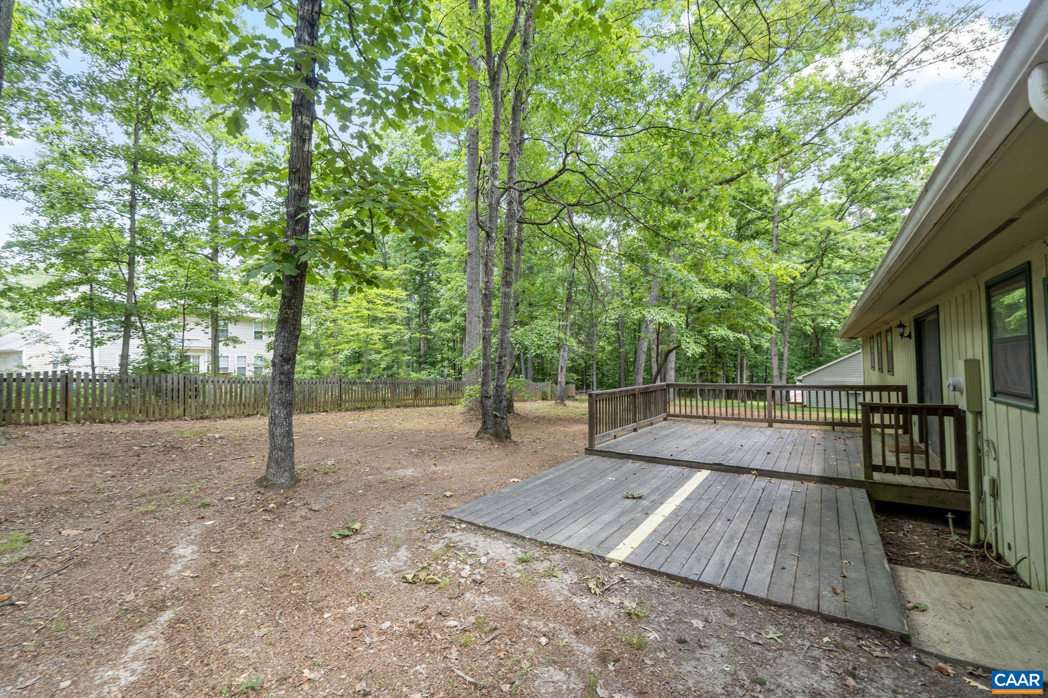 LAKE MONTICELLO - Residential