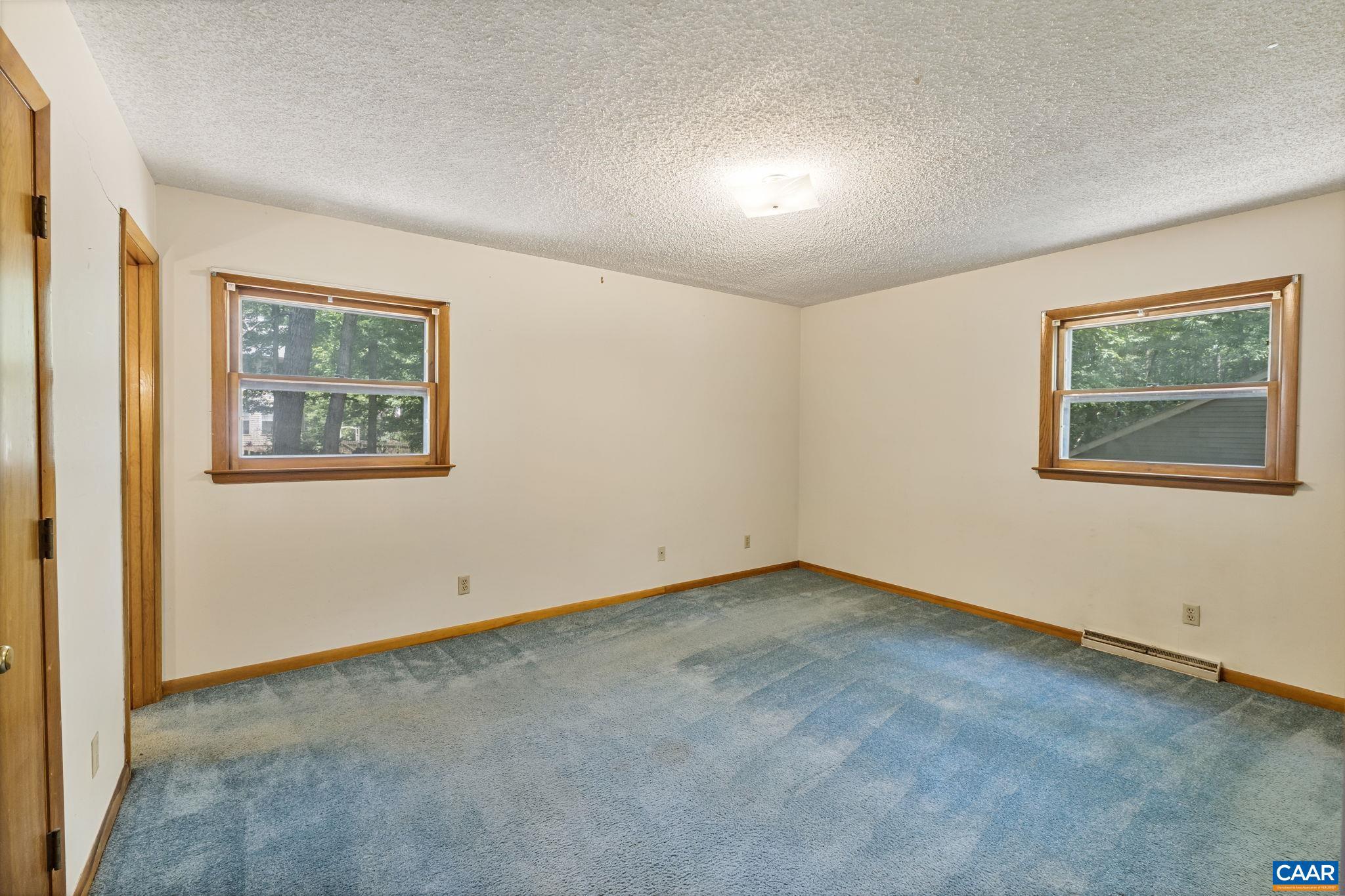 LAKE MONTICELLO - Residential