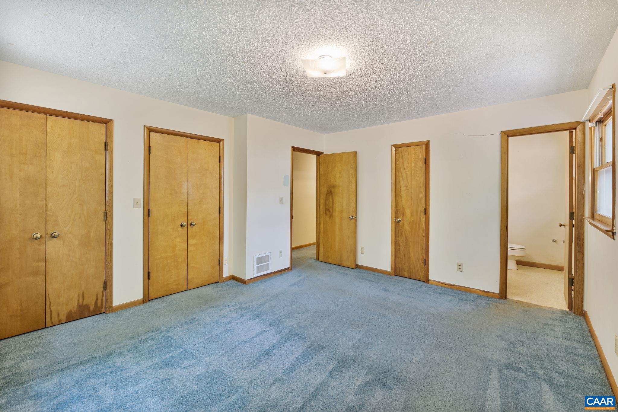 LAKE MONTICELLO - Residential