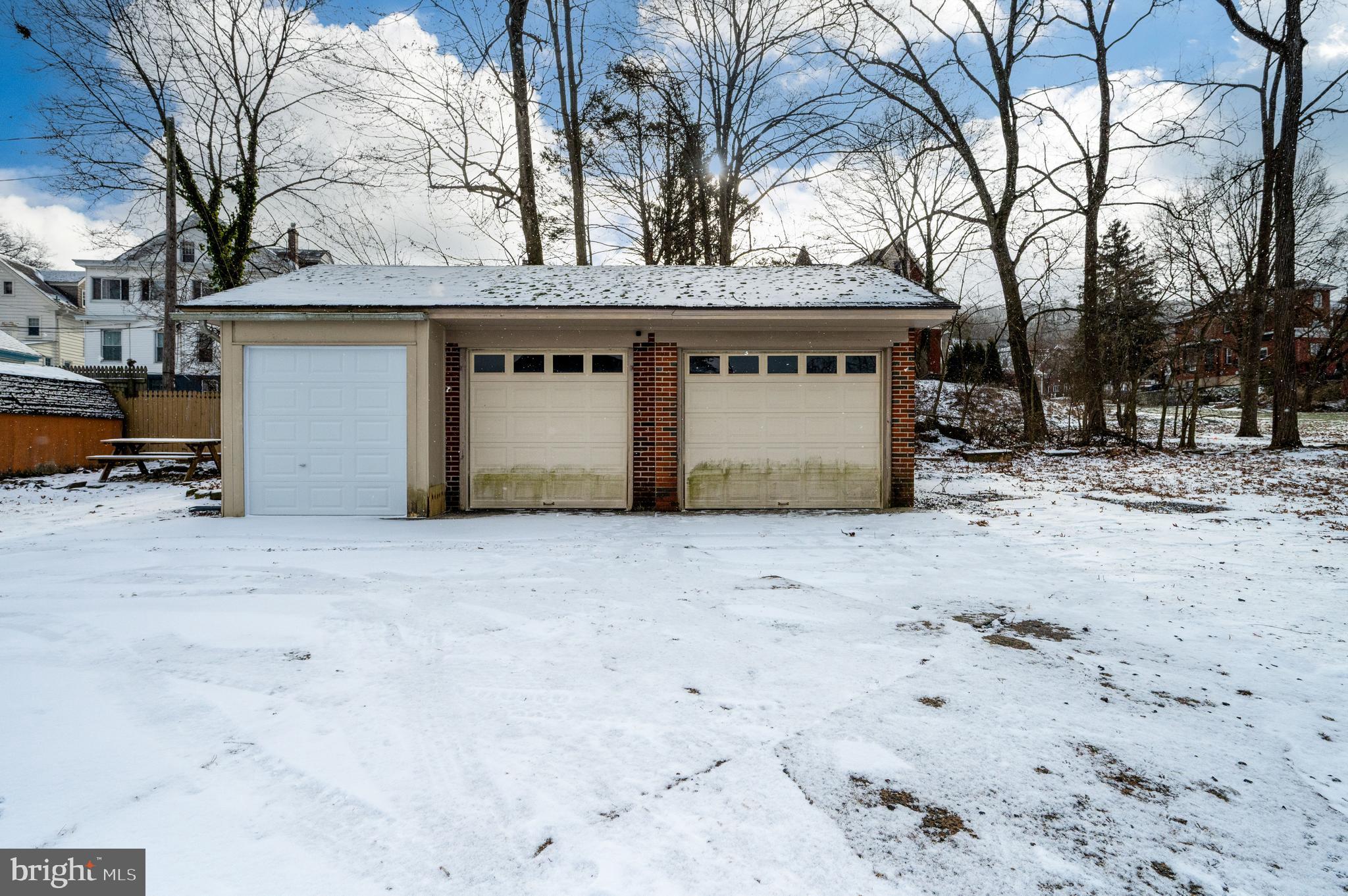 POTTSVILLE - Residential