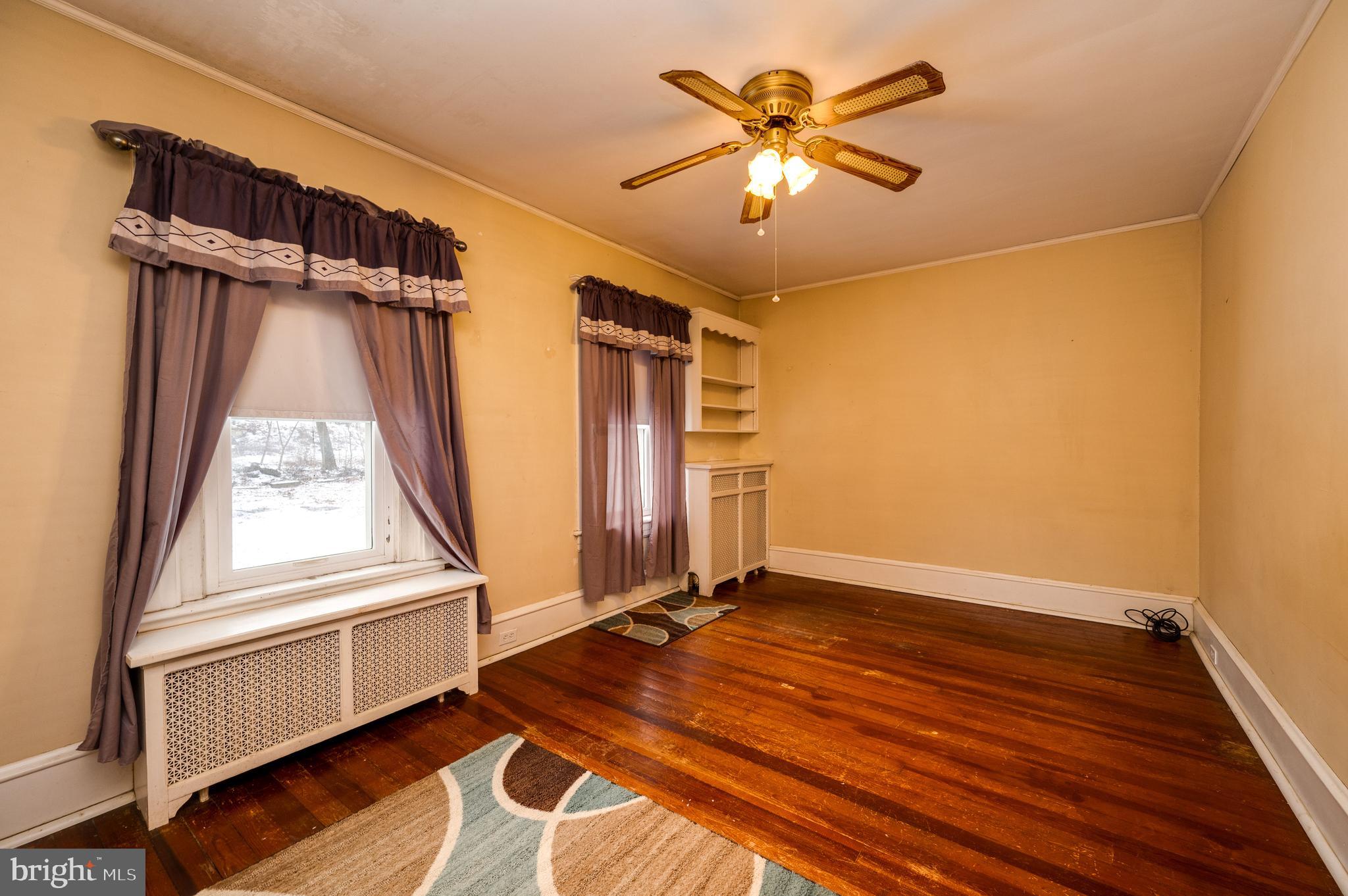 POTTSVILLE - Residential