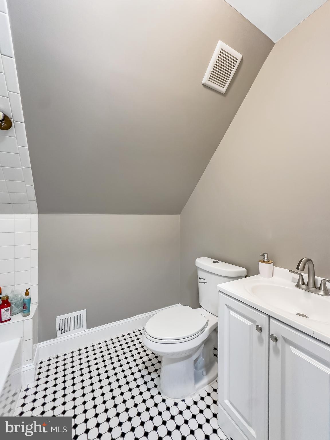 CHAPEL FORGE AT BELAIR - Residential