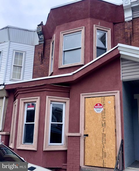 Townhouse For Sale - 3842 N Franklin Street<br/> PHILADELPHIA, PA 19140