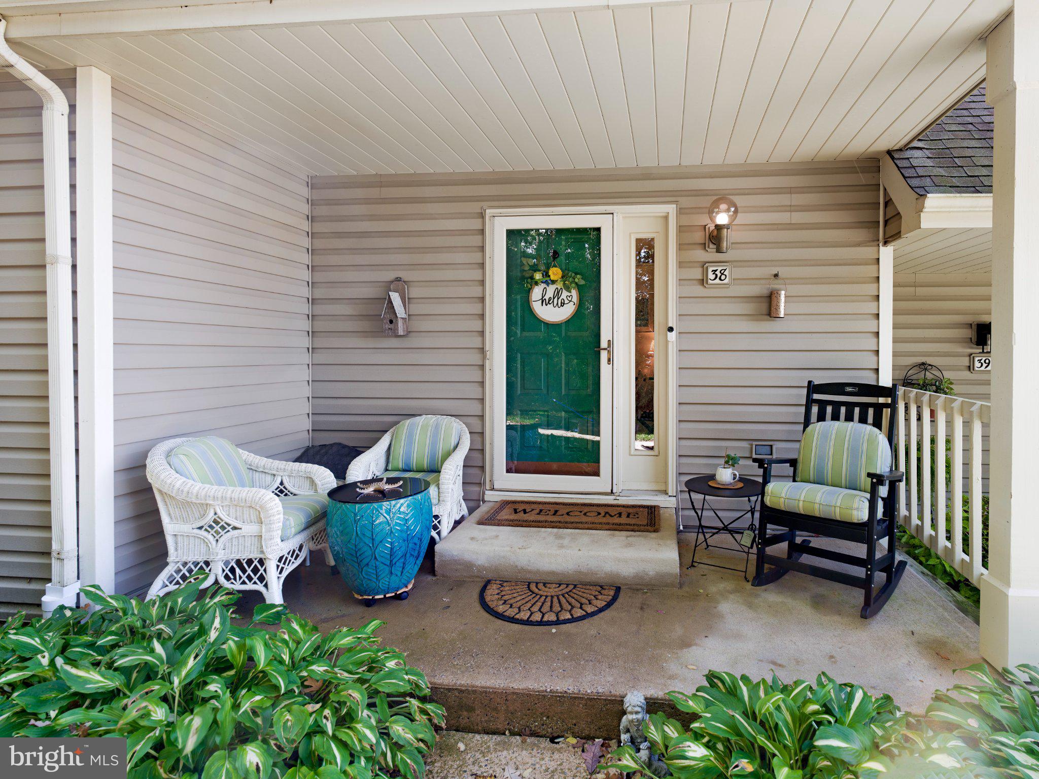 38 LAKEVIEW COURT 38