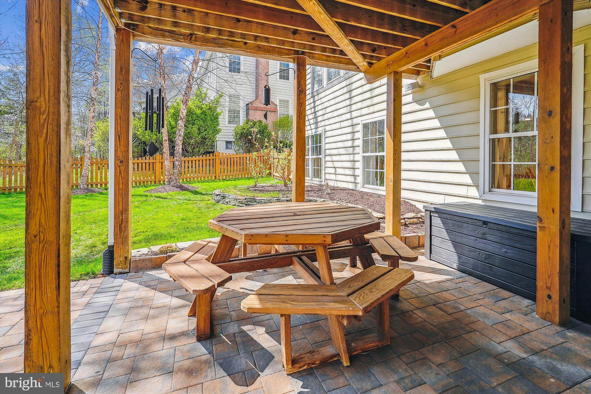 BROADLANDS - Residential