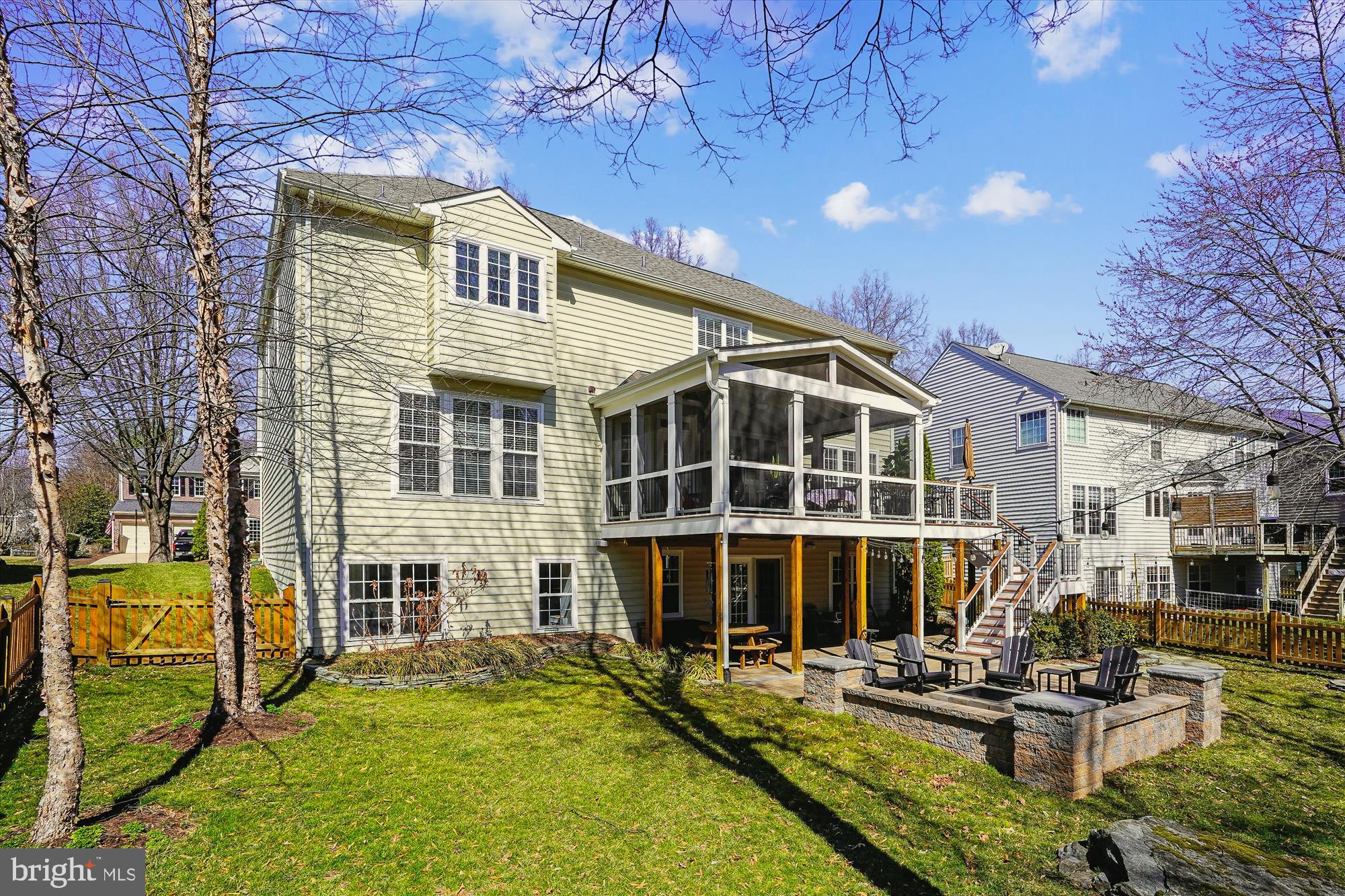 BROADLANDS - Residential