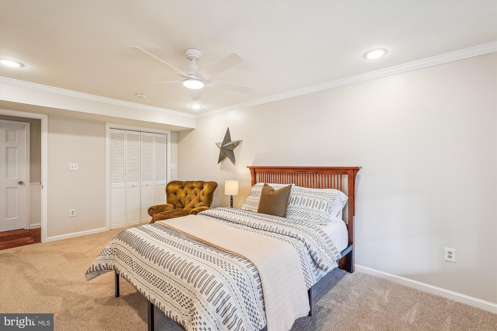 BROADLANDS - Residential