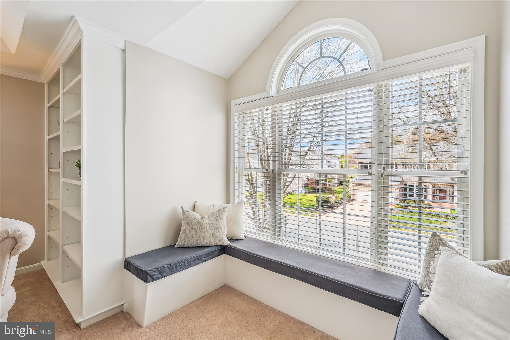 BROADLANDS - Residential