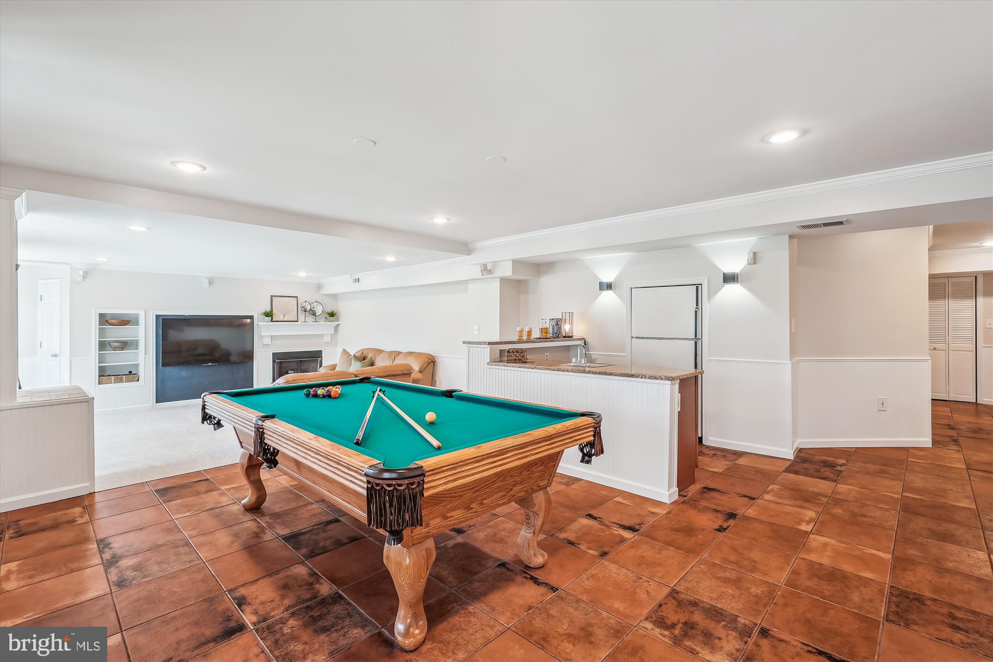 BROADLANDS - Residential