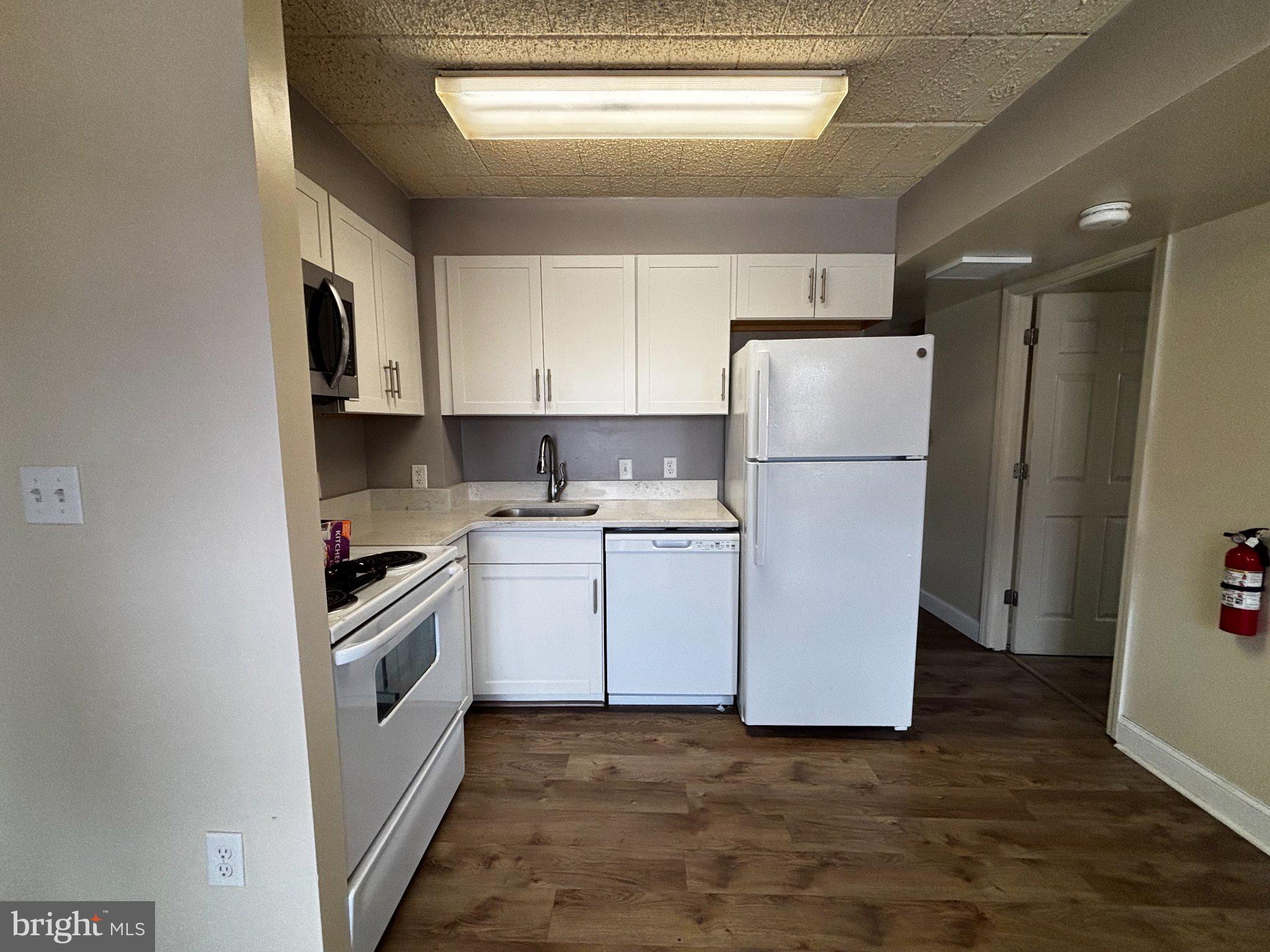 456 E BEAVER AVENUE 802