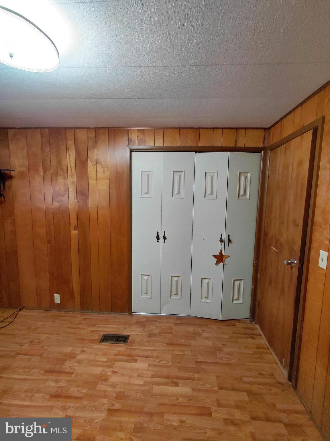 BRYAN FIELD - Residential