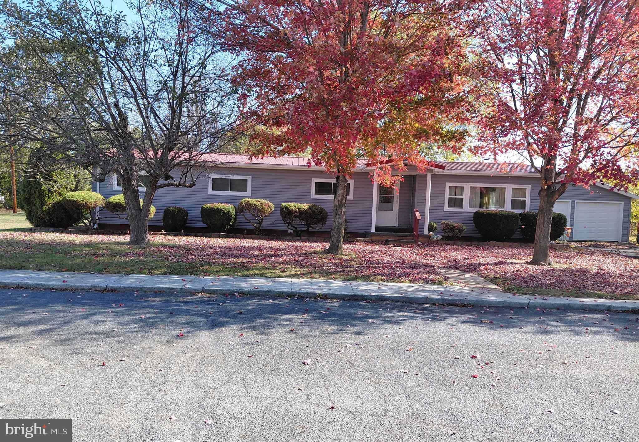 BRYAN FIELD - Residential