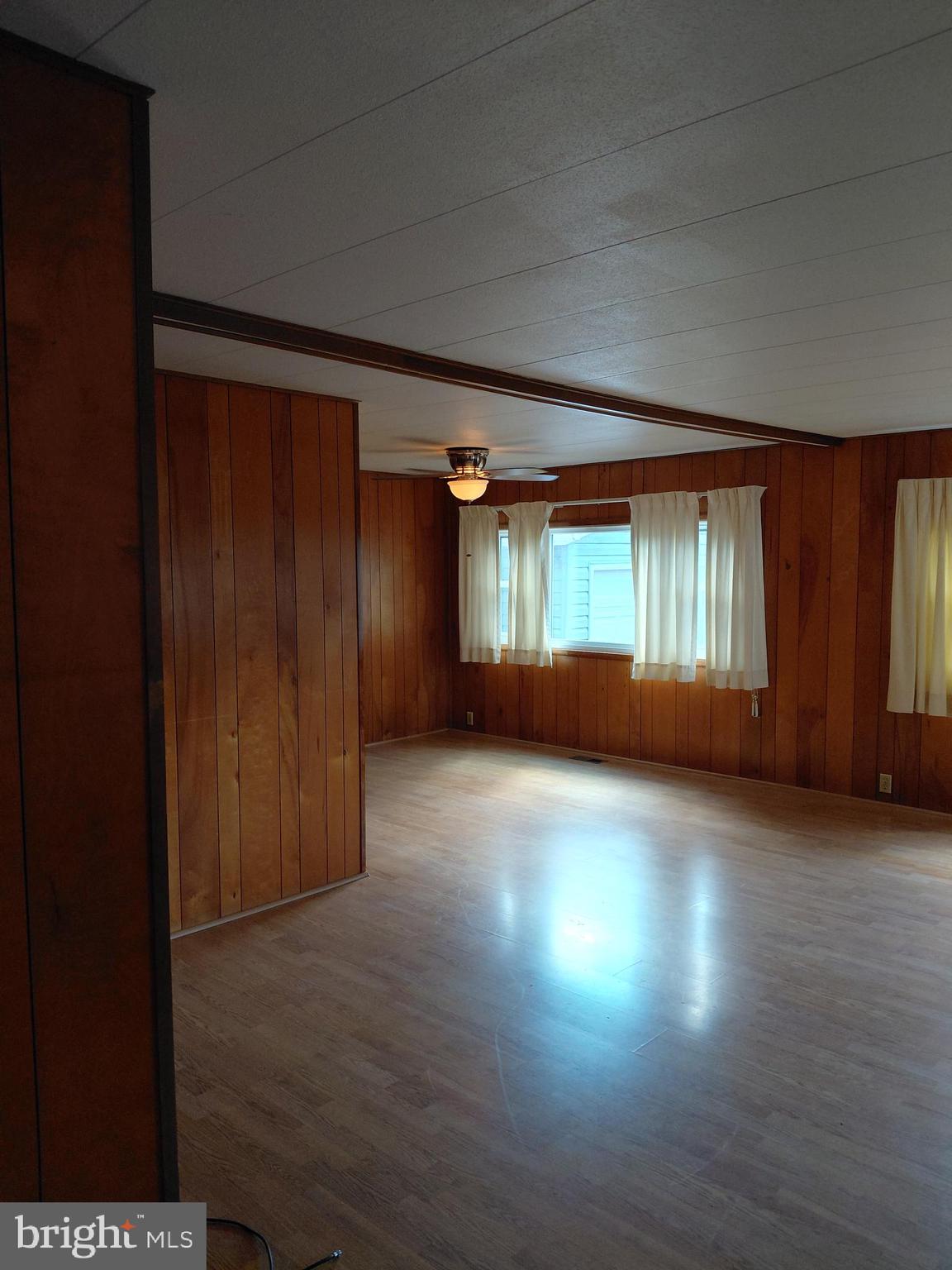 BRYAN FIELD - Residential