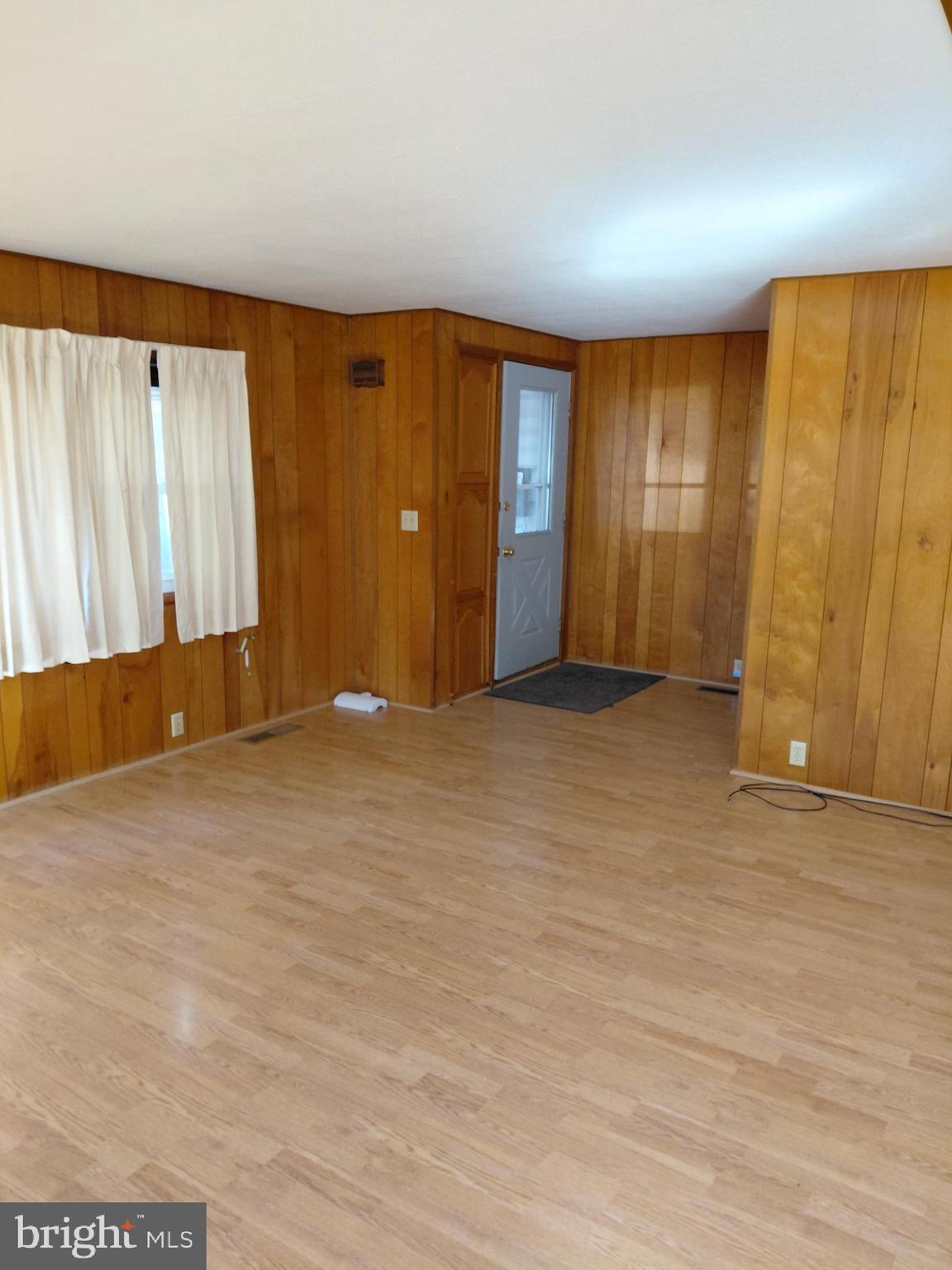 BRYAN FIELD - Residential