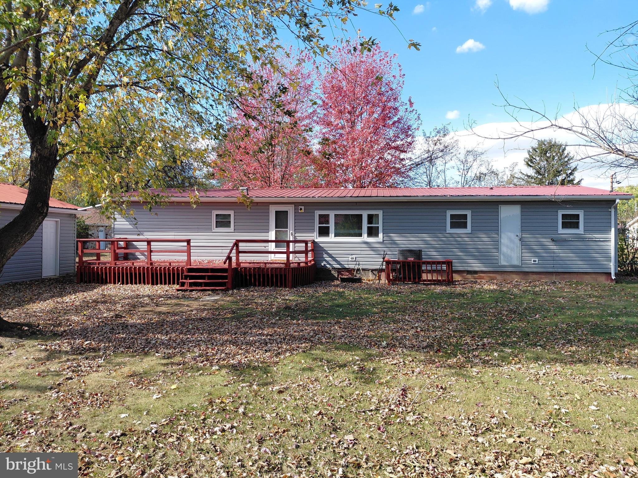 BRYAN FIELD - Residential