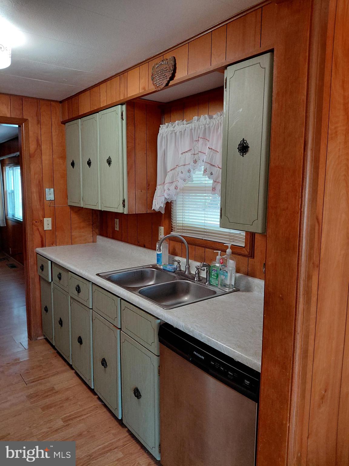 BRYAN FIELD - Residential