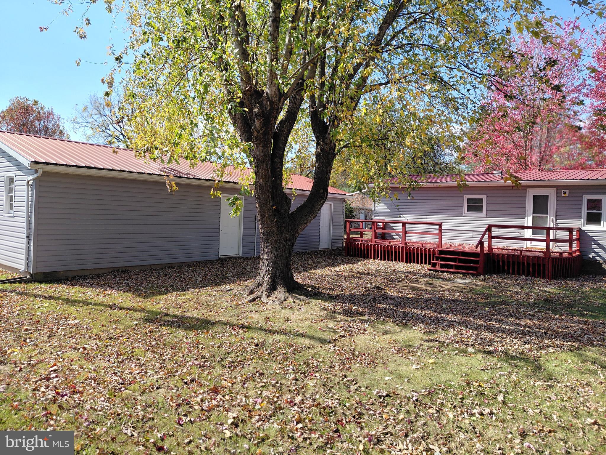 BRYAN FIELD - Residential