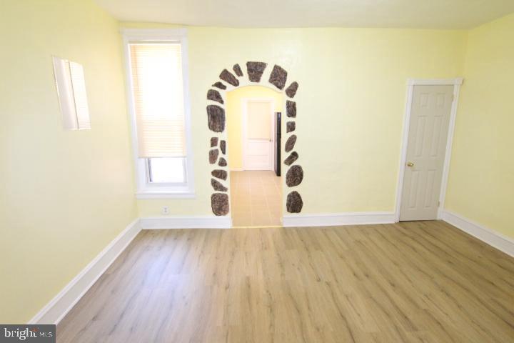 PHILADELPHIA (NORTHEAST) - Residential