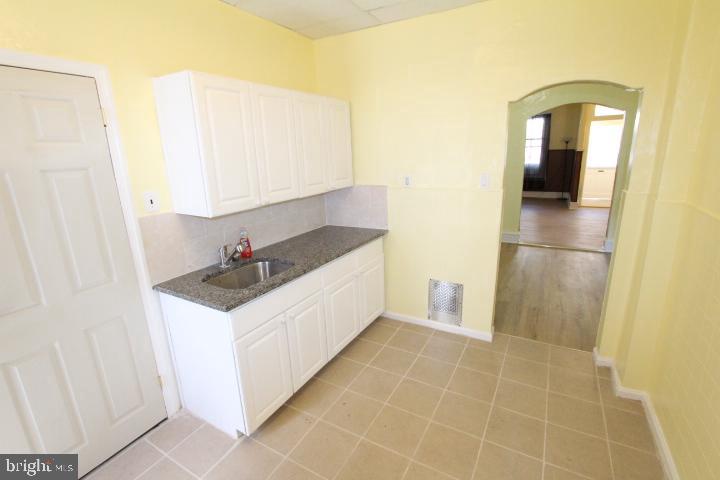 PHILADELPHIA (NORTHEAST) - Residential