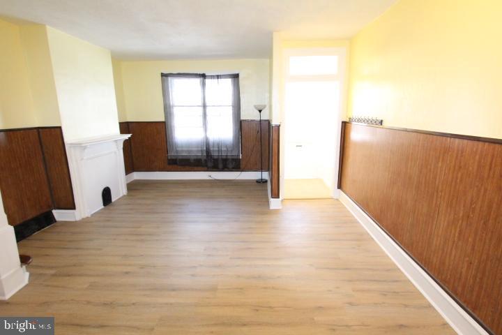 PHILADELPHIA (NORTHEAST) - Residential