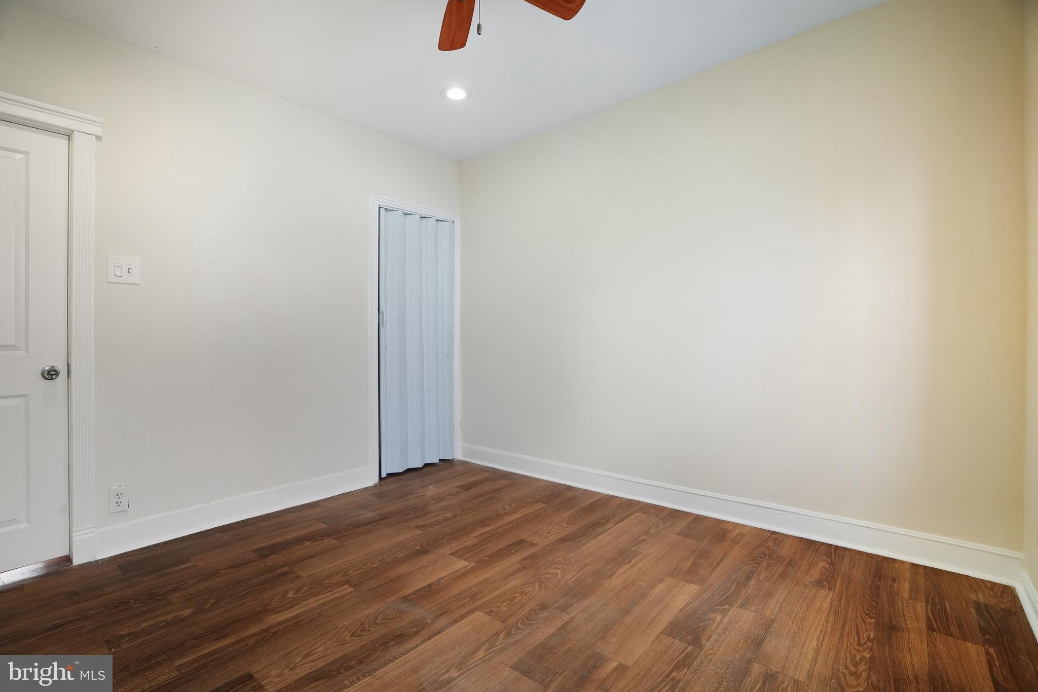 PORT RICHMOND - Residential