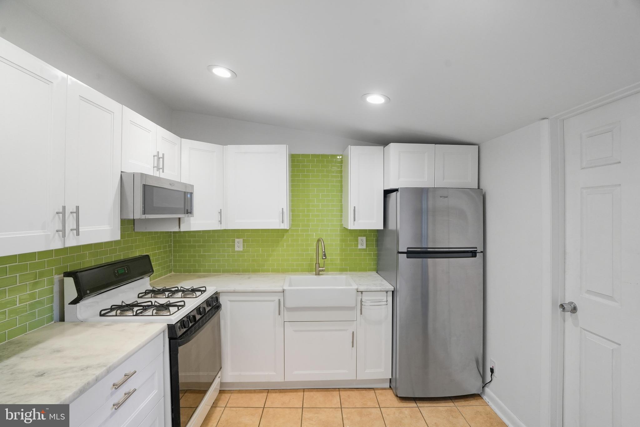 PORT RICHMOND - Residential