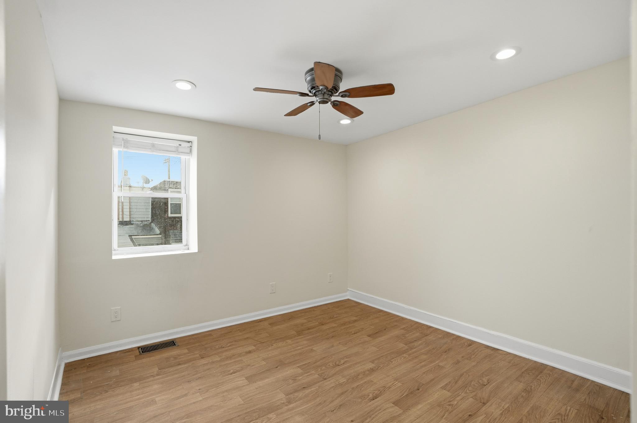 PORT RICHMOND - Residential